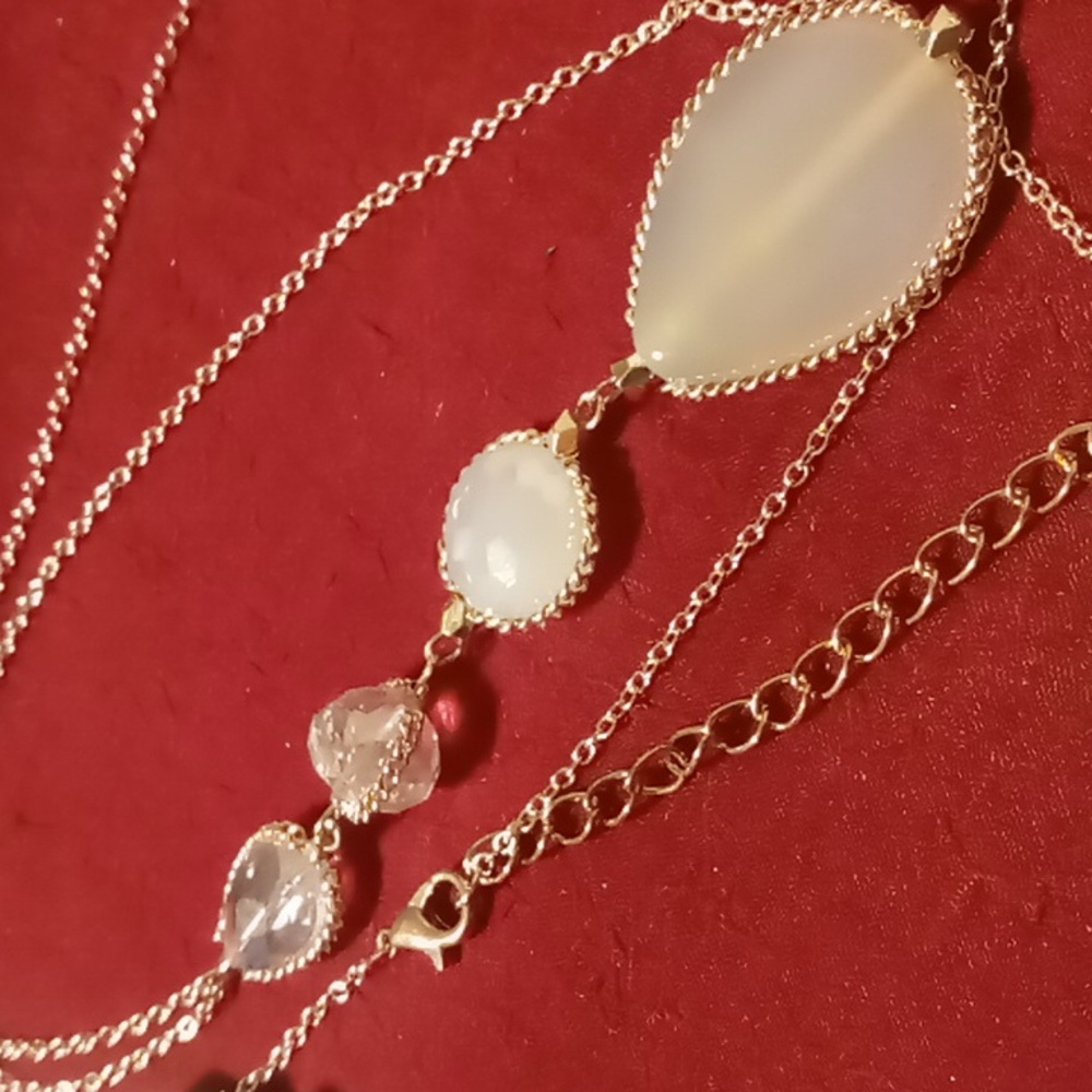 C.i.t.y long gold tone pendant necklace 32 inches long NWT